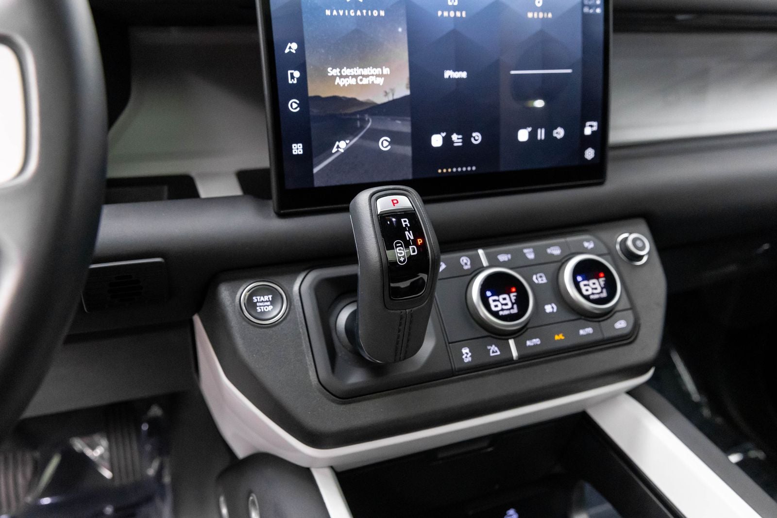 2025 Land Rover Defender S