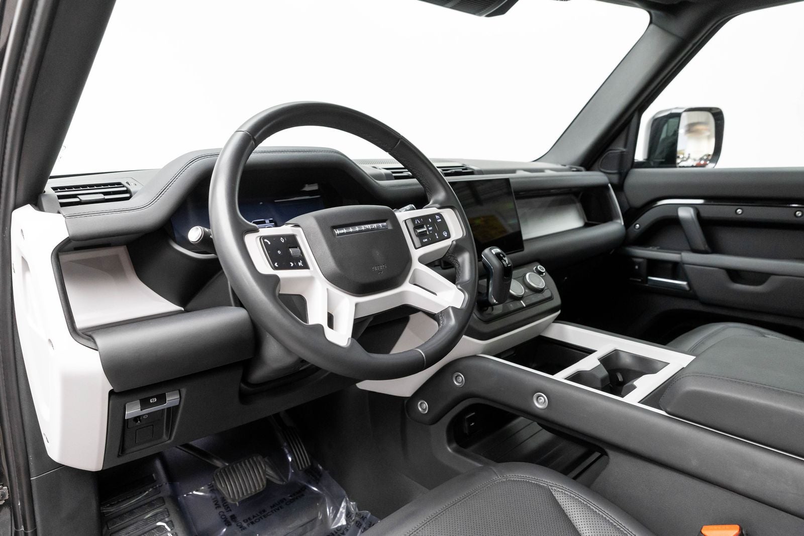 2025 Land Rover Defender S