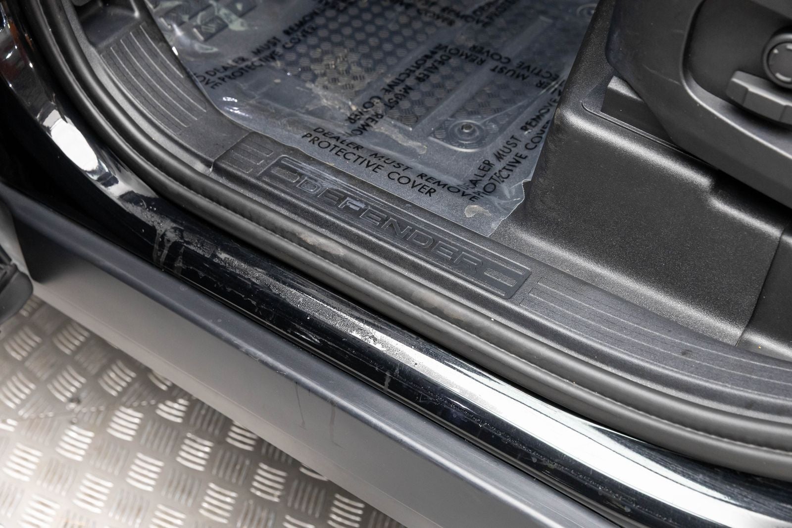 2025 Land Rover Defender S