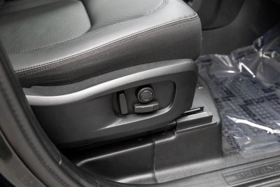 2025 Land Rover Defender S