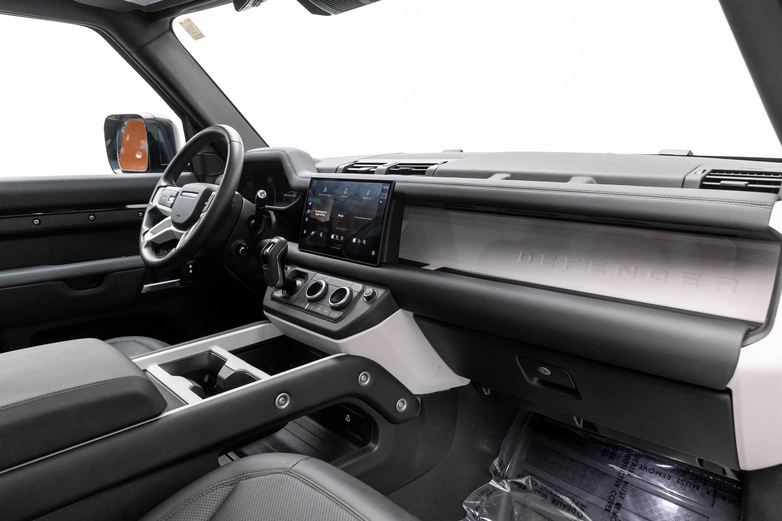 2025 Land Rover Defender S