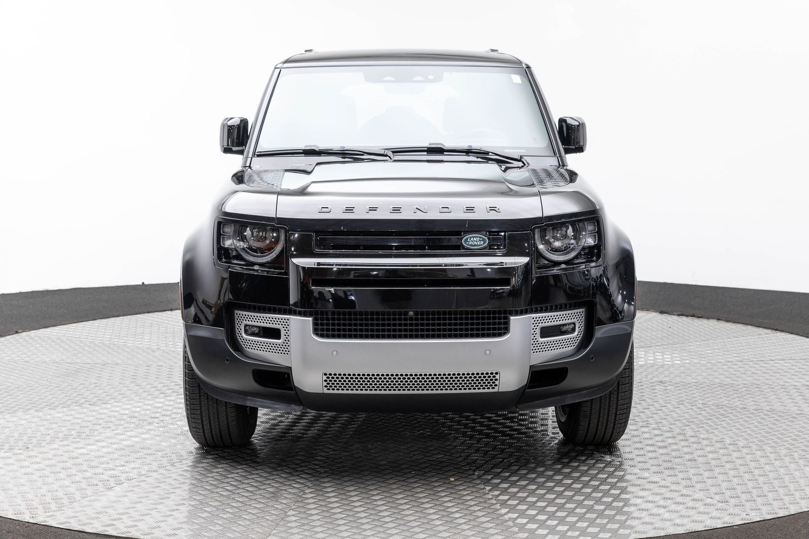2025 Land Rover Defender S