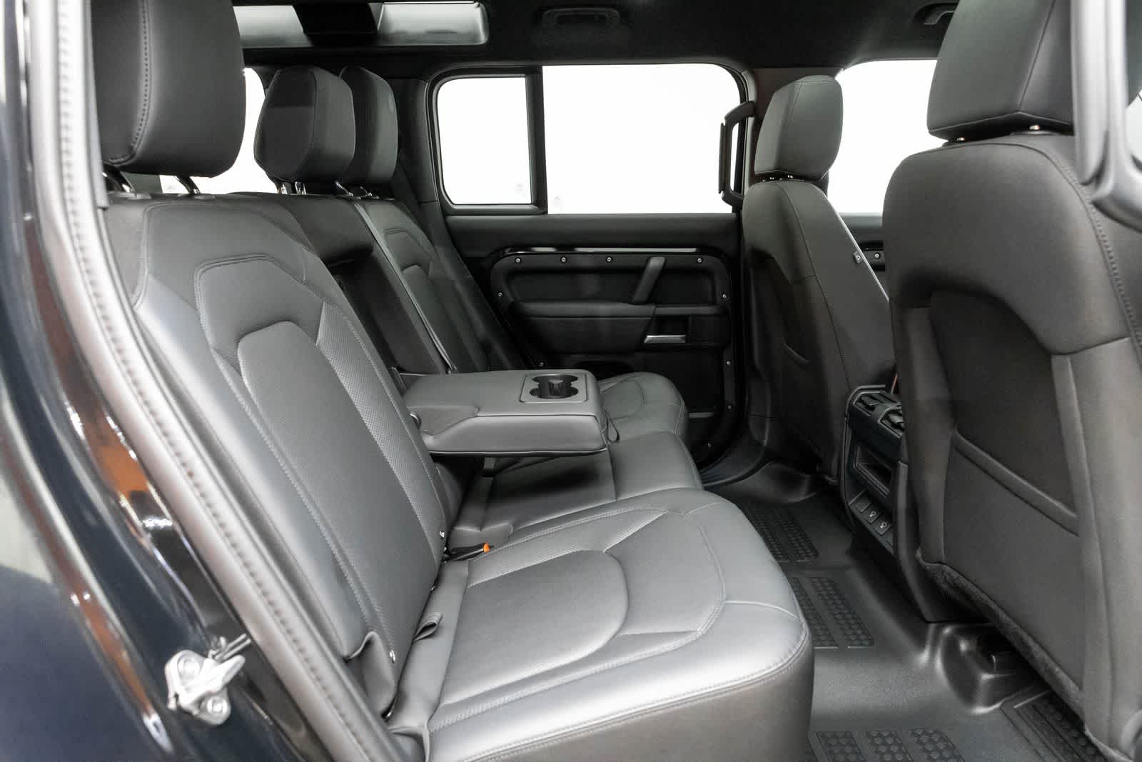 2025 Land Rover Defender S