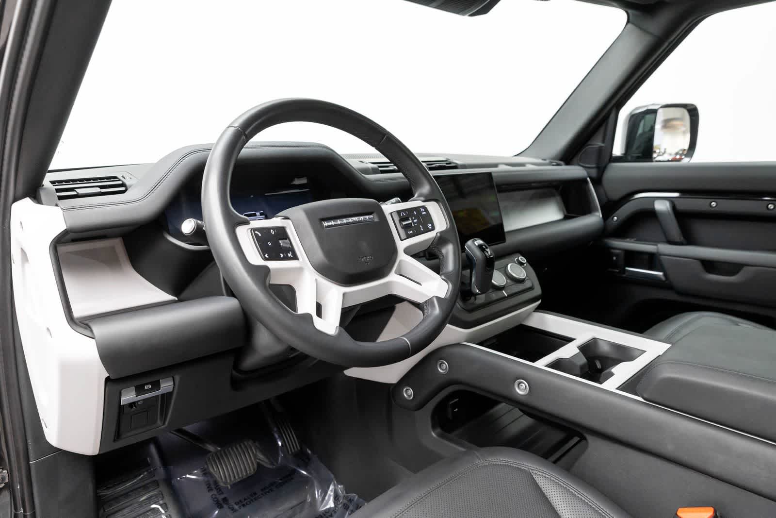 2025 Land Rover Defender S