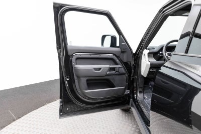 2025 Land Rover Defender S