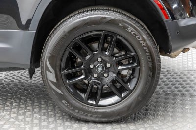 2025 Land Rover Defender S