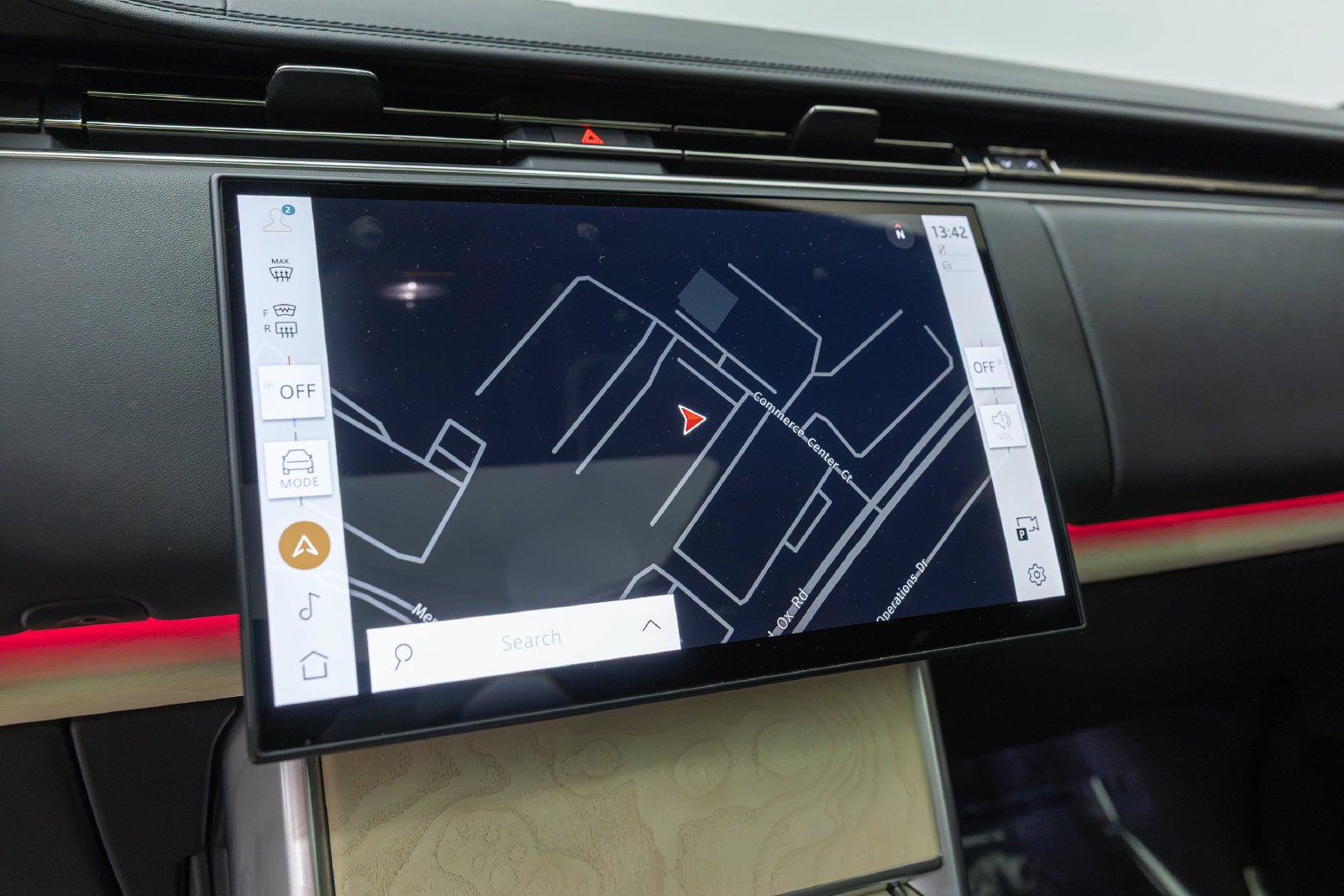 2025 Land Rover Range Rover SV