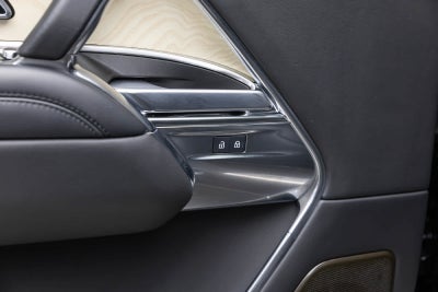2025 Land Rover Range Rover SV