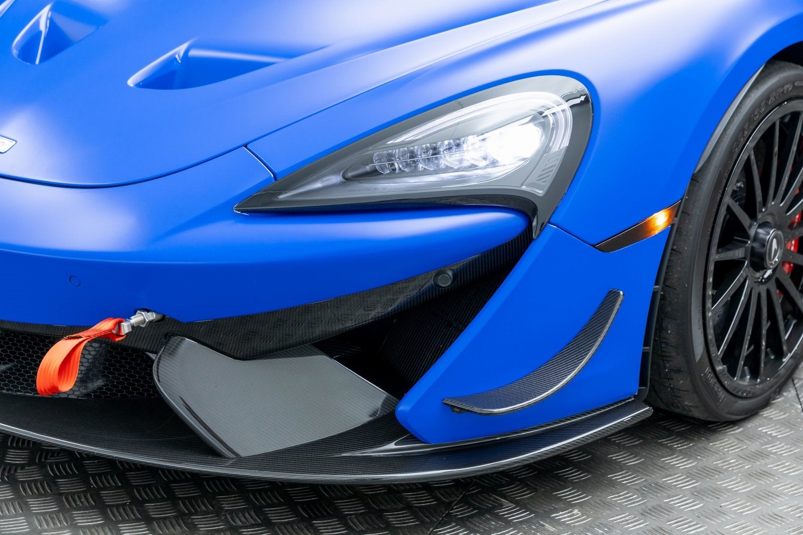 2020 McLaren 620 Base