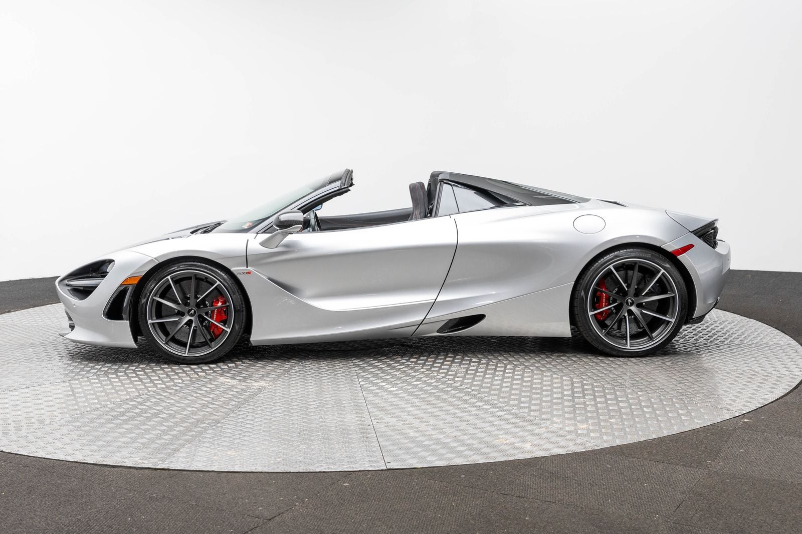 2022 McLaren 720S Spider