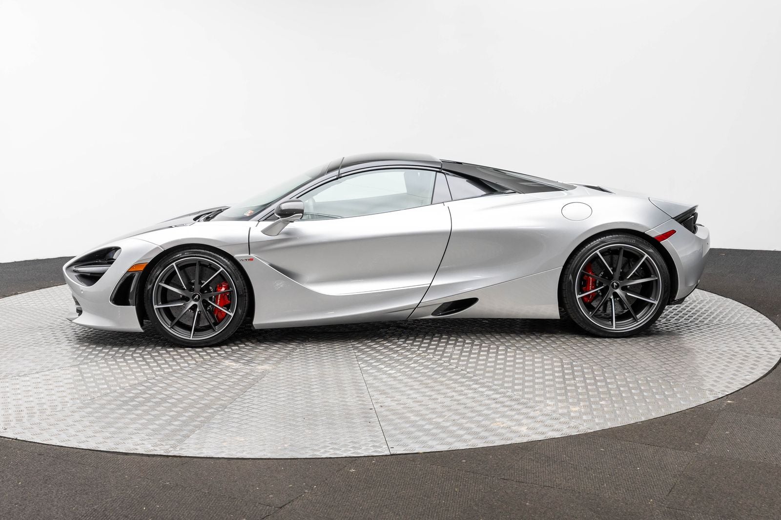 2022 McLaren 720S Spider
