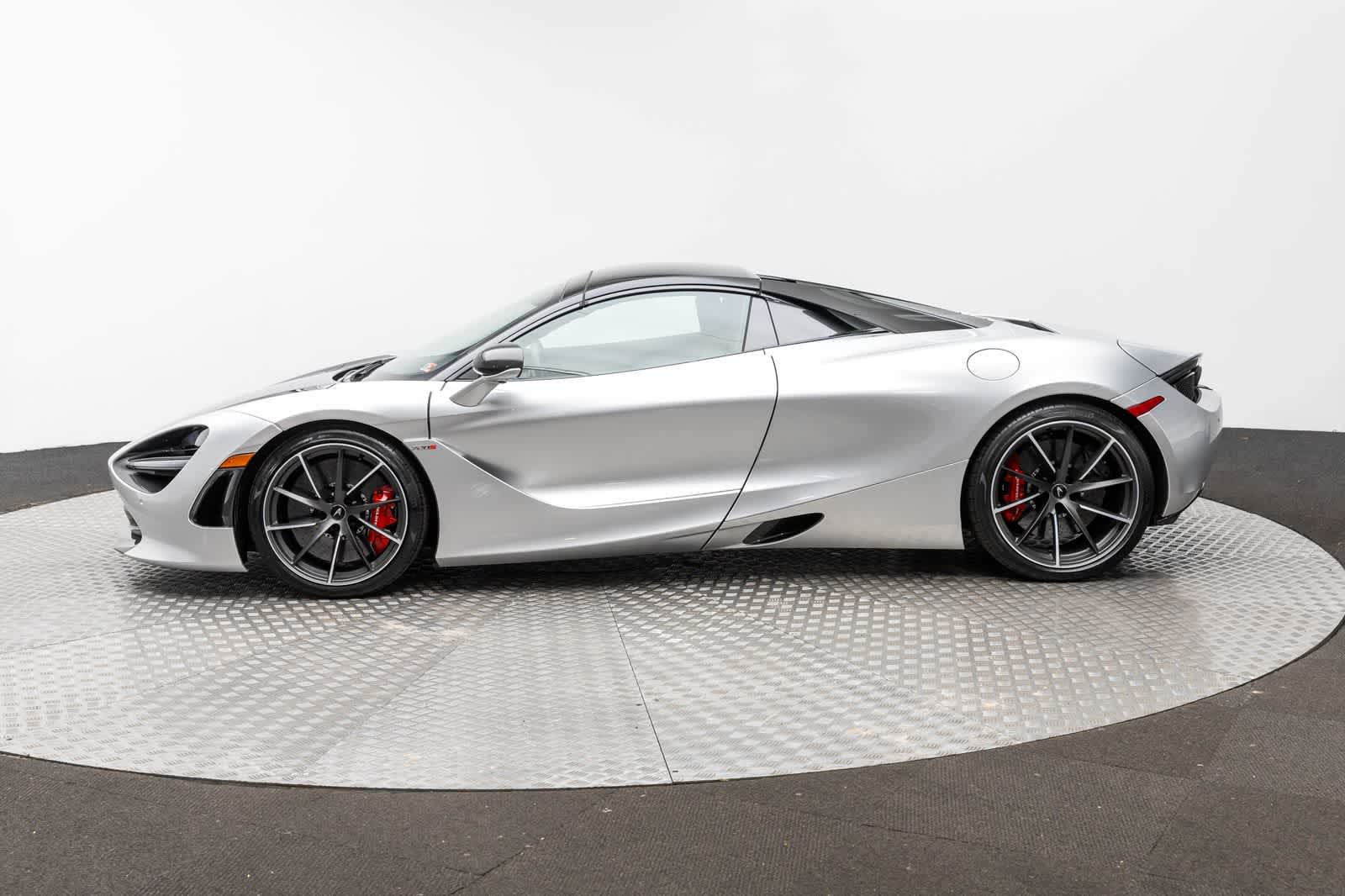 2022 McLaren 720S Spider