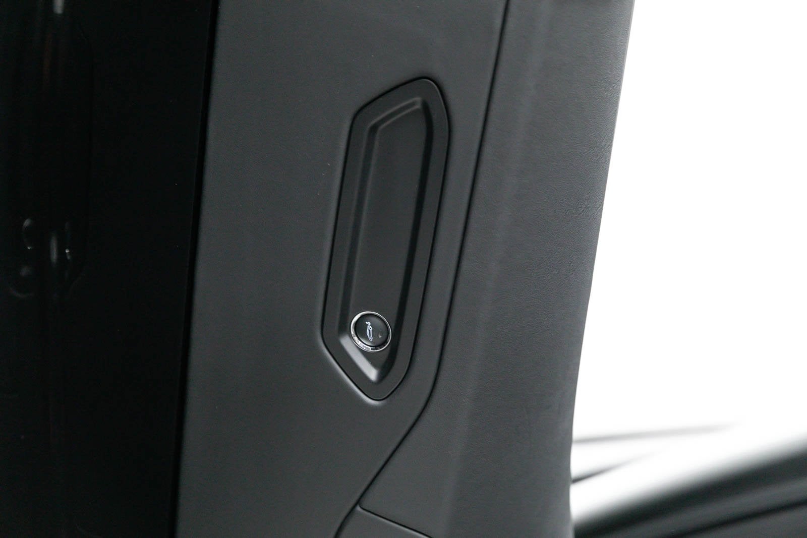 2023 McLaren Artura Coupe