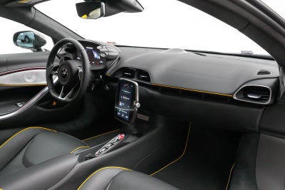 2023 McLaren Artura Coupe