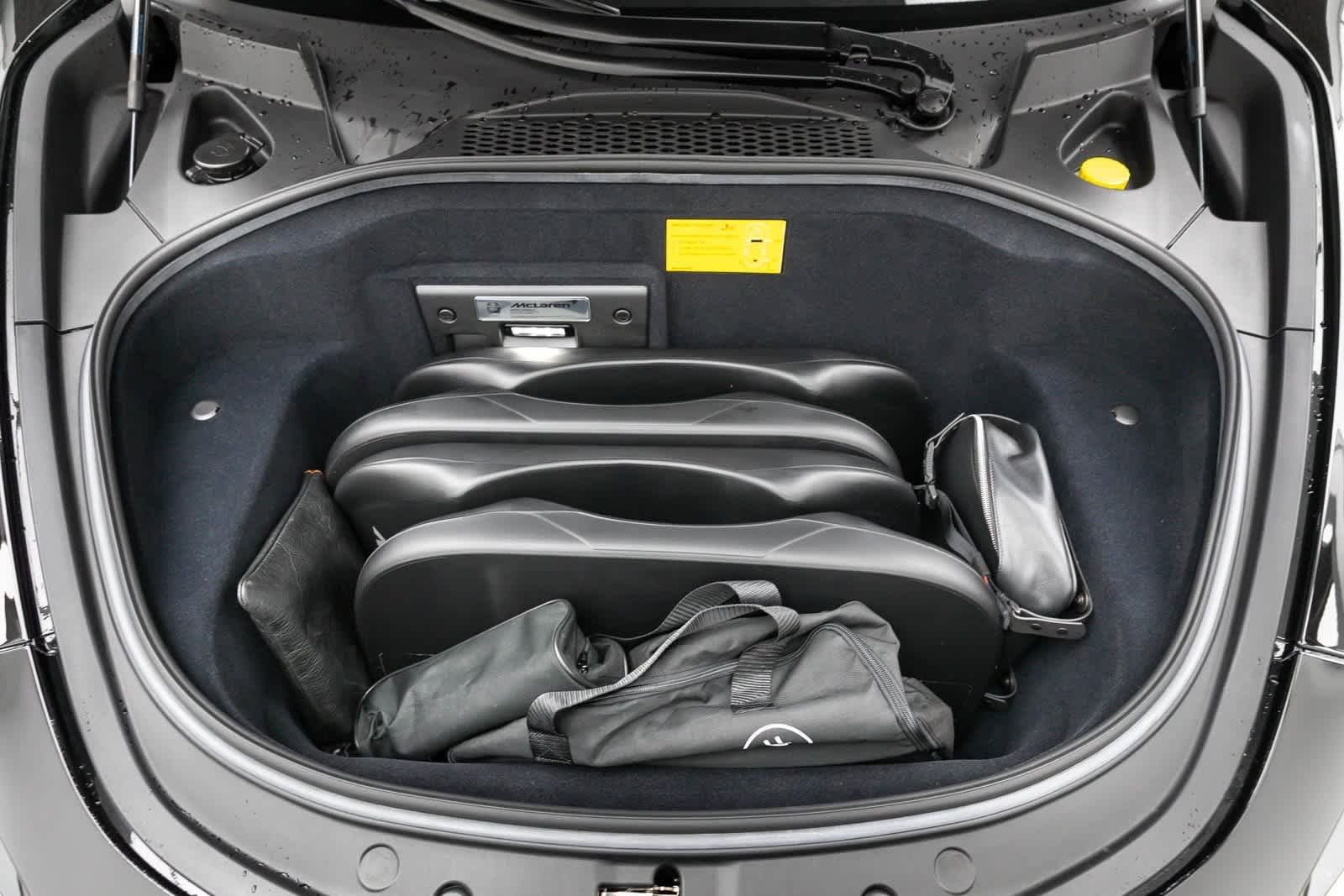 2023 McLaren Artura Coupe