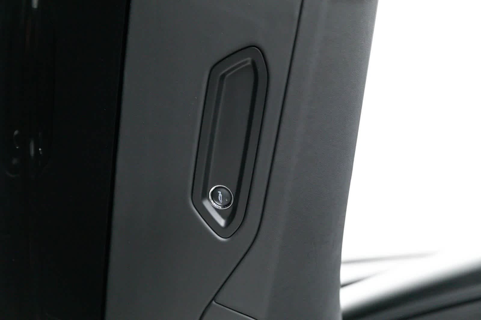 2023 McLaren Artura Coupe