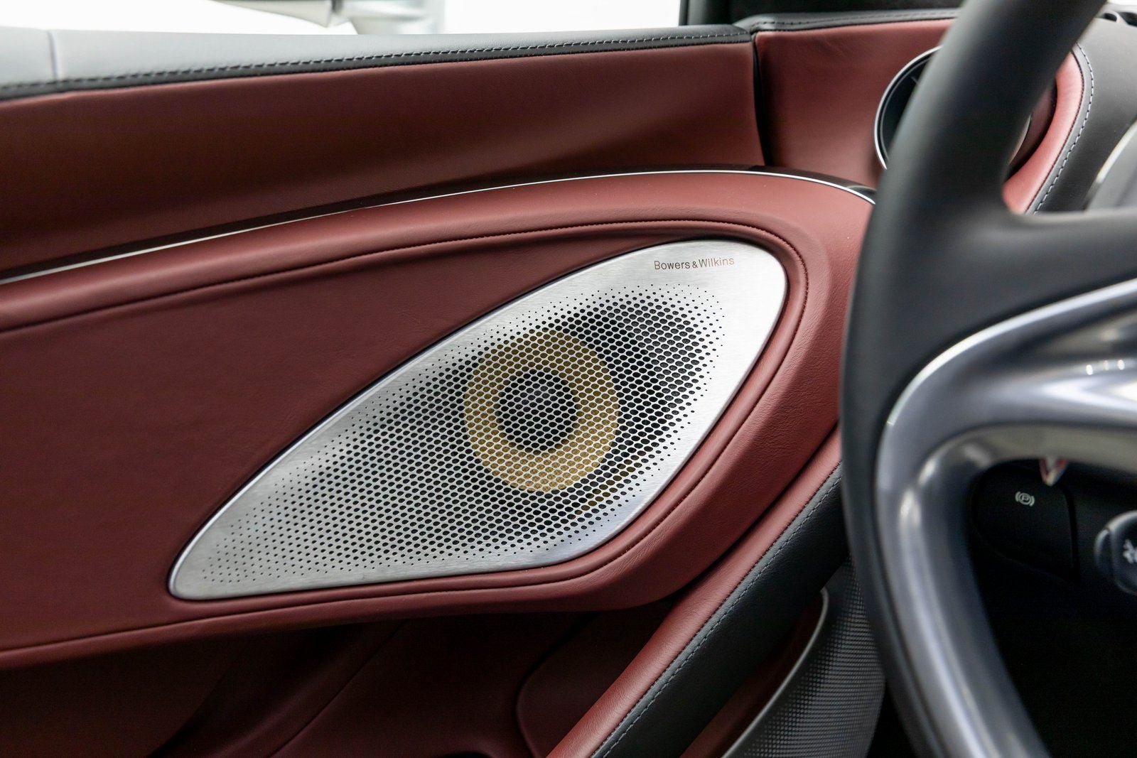 2025 McLaren GTS Coupe