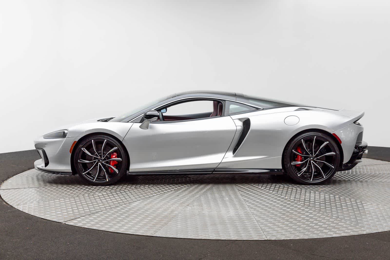 2025 McLaren GTS Coupe