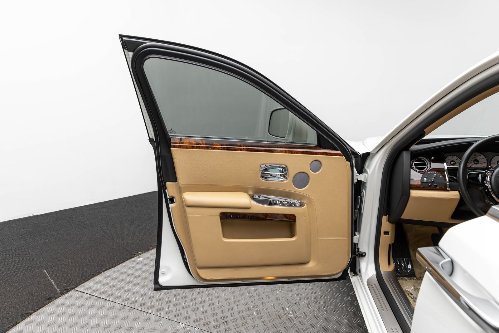 2011 Rolls-Royce Ghost 4dr Sdn