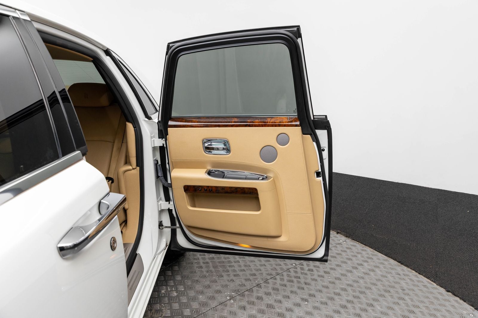 2011 Rolls-Royce Ghost 4dr Sdn