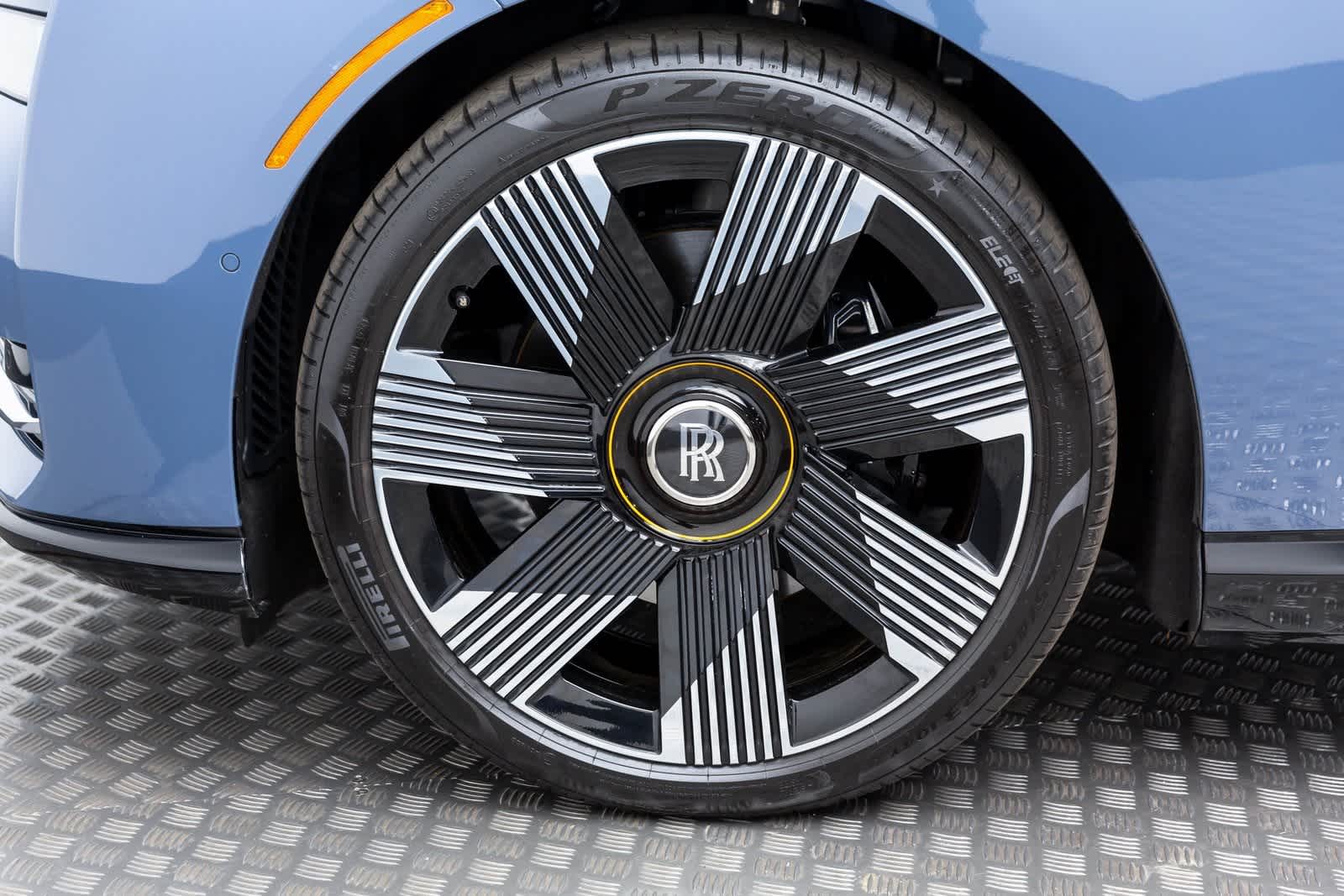 2024 Rolls-Royce Spectre Coupe