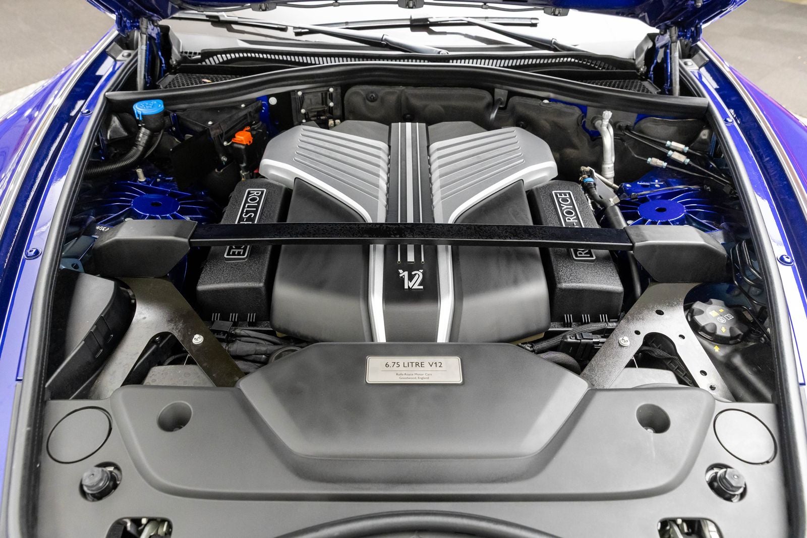 2023 Rolls-Royce Phantom Sedan