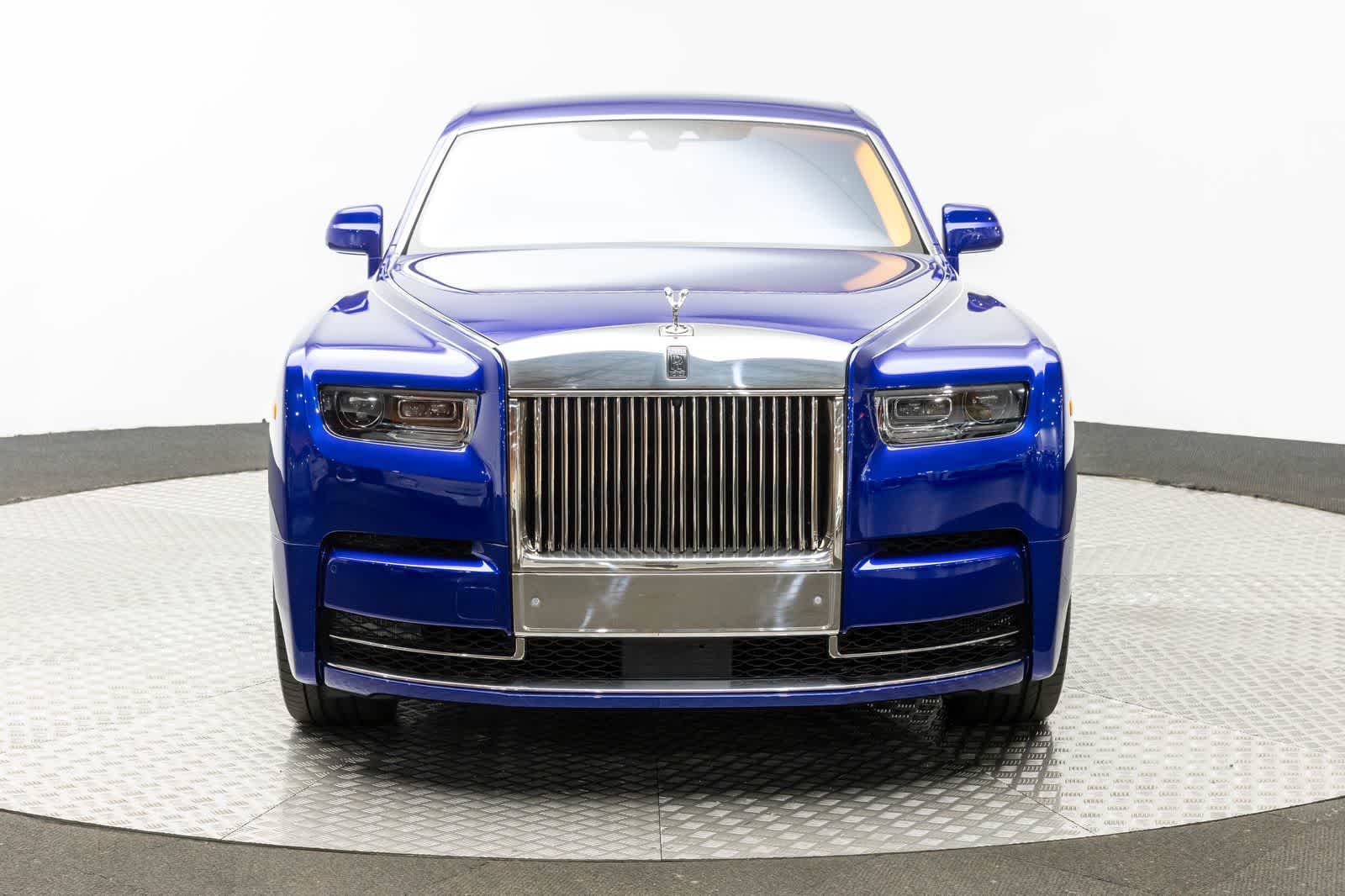 2023 Rolls-Royce Phantom Sedan
