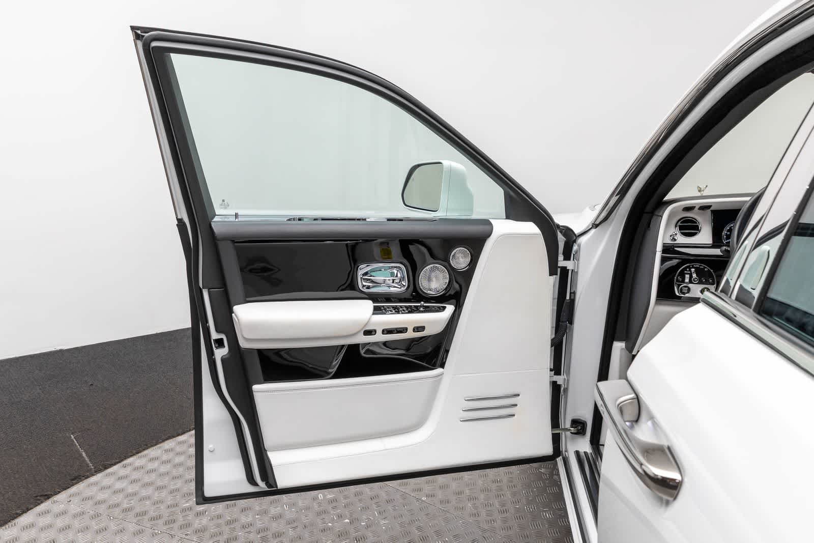 2020 Rolls-Royce Phantom Extended Wheelbase Sedan