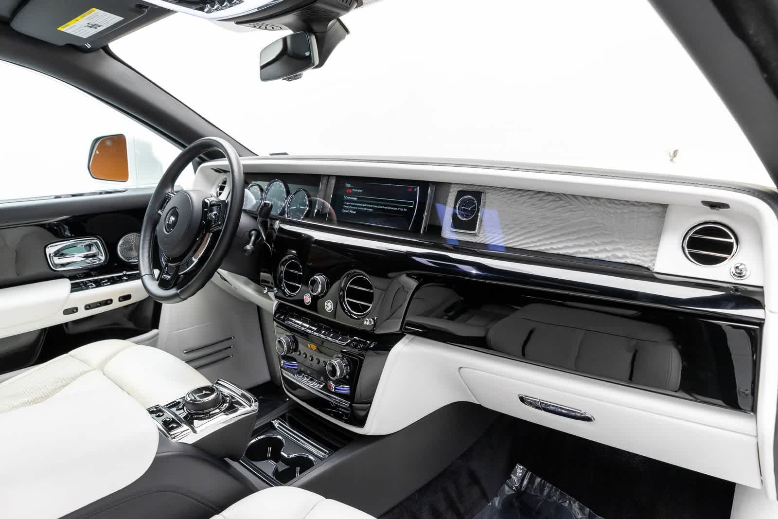 2020 Rolls-Royce Phantom Extended Wheelbase Sedan