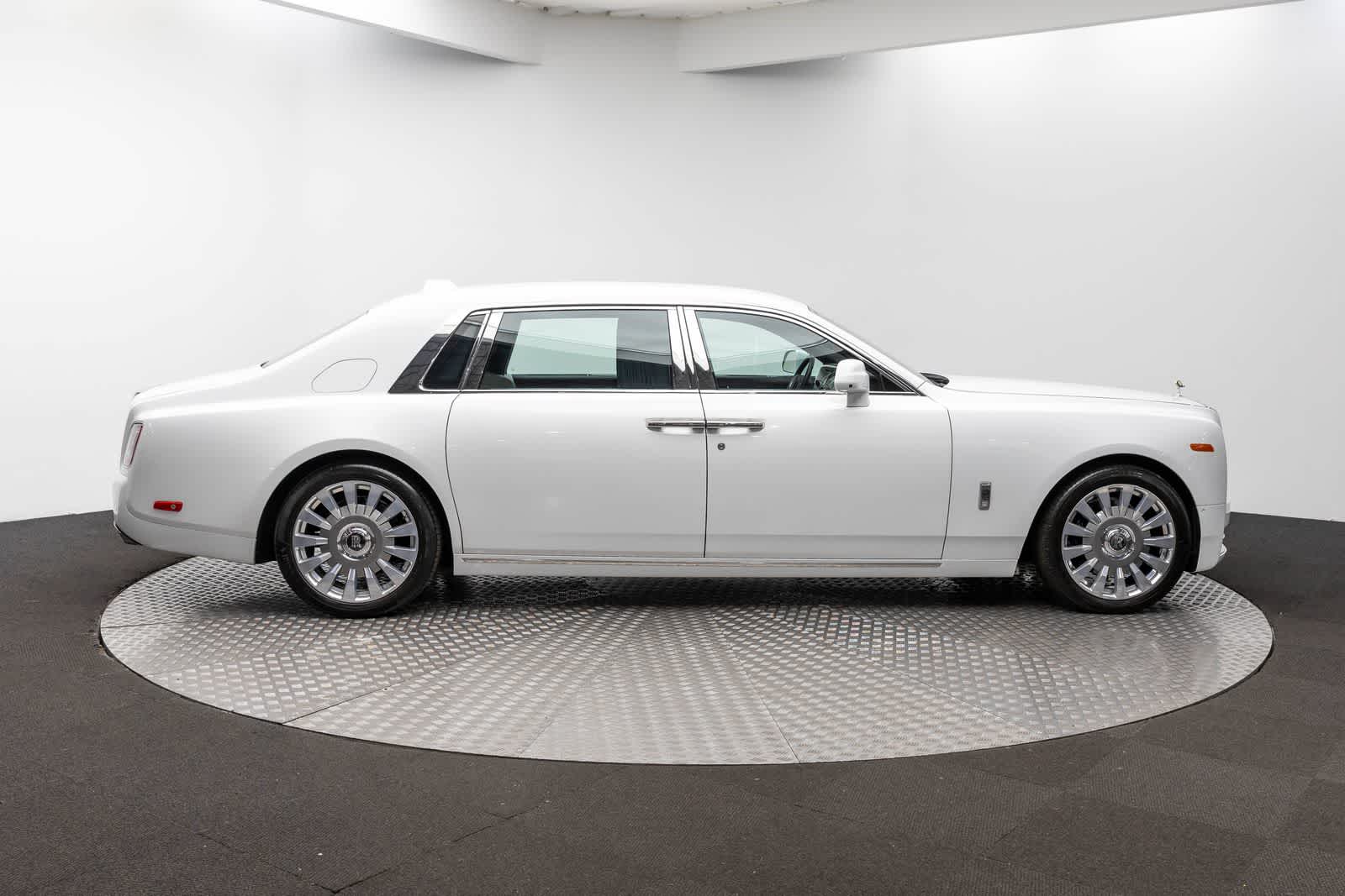 2020 Rolls-Royce Phantom Extended Wheelbase Sedan