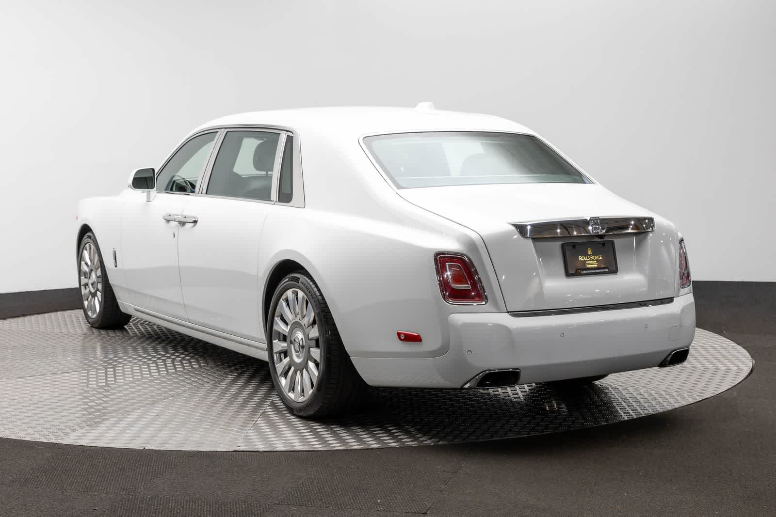 2020 Rolls-Royce Phantom Extended Wheelbase Sedan