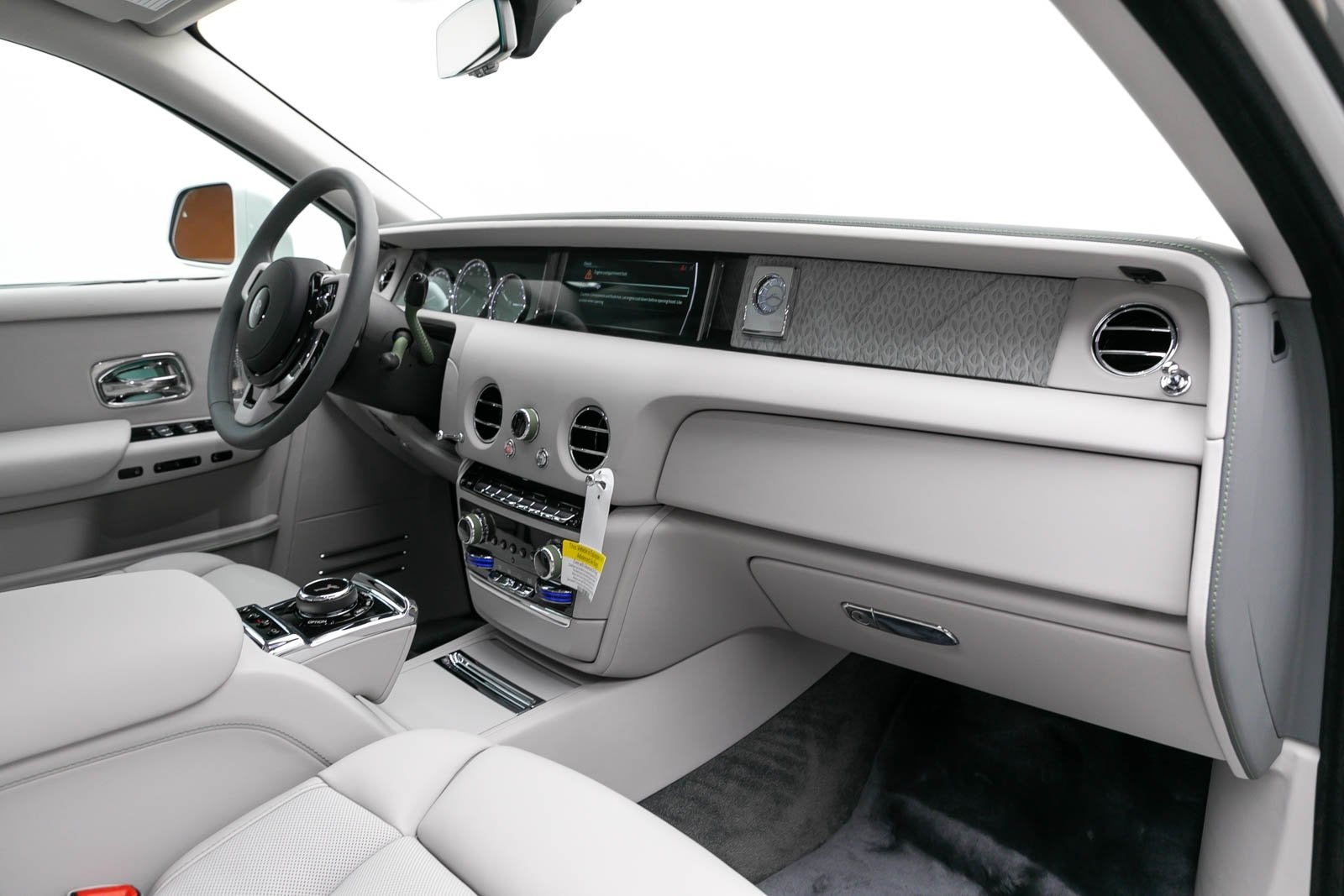 2024 Rolls-Royce Phantom Plantino