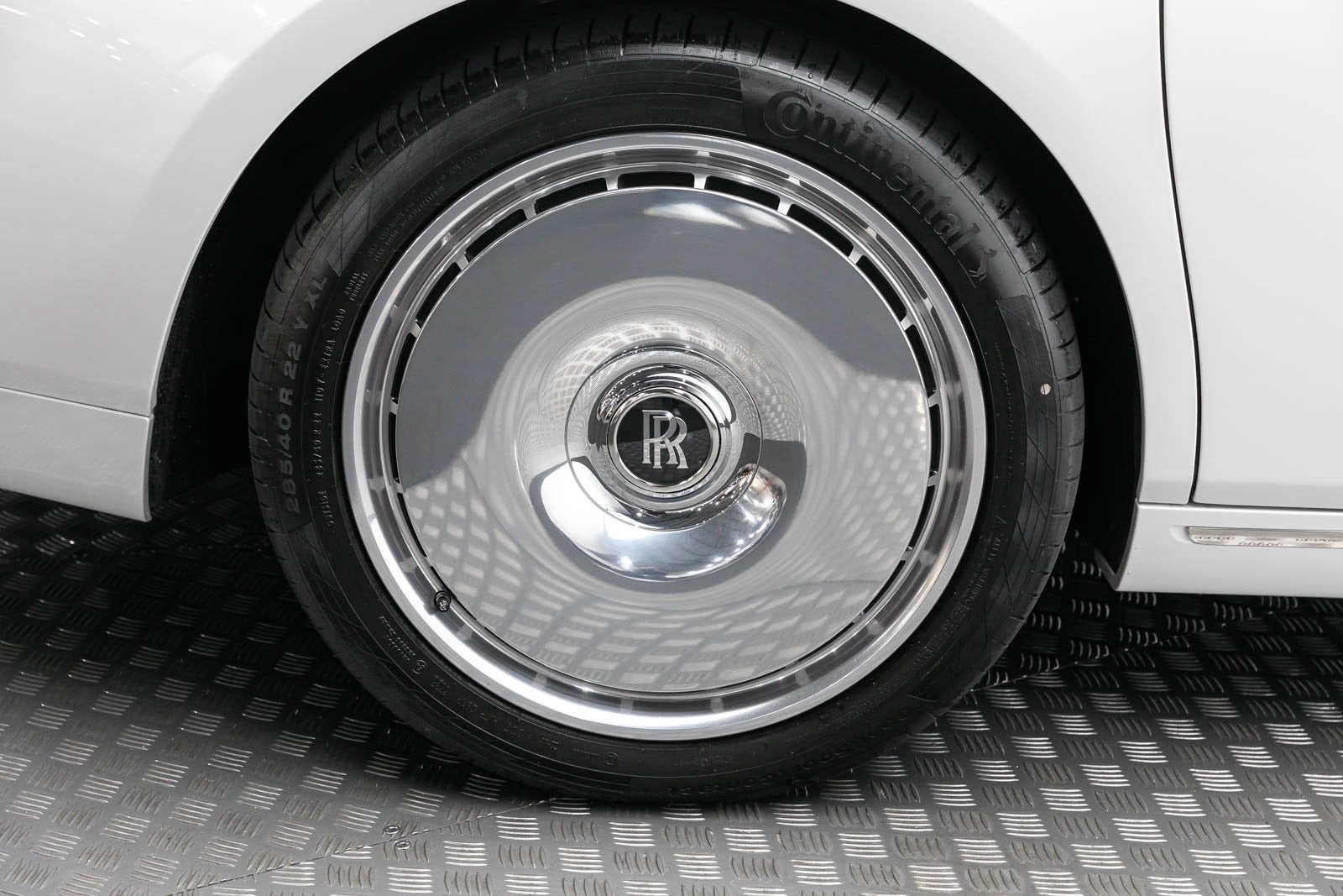 2024 Rolls-Royce Phantom Plantino