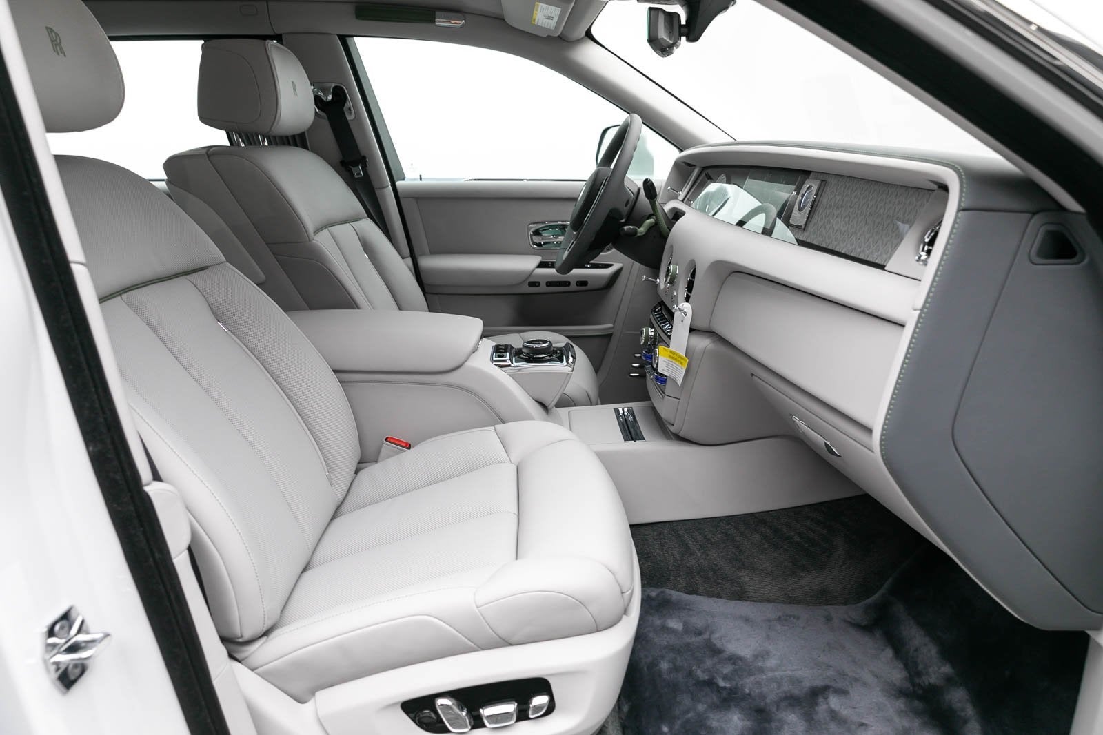 2024 Rolls-Royce Phantom Plantino