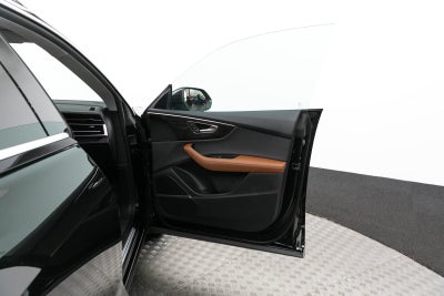 2023 Audi Q8 Premium Plus