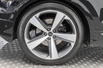 2024 Audi SQ8 Prestige