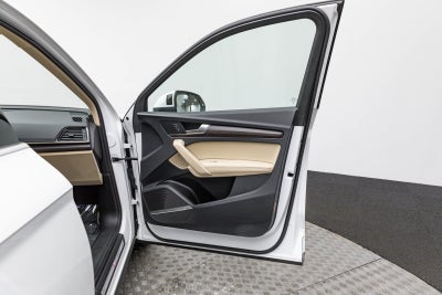 2024 Audi Q5 S line Premium Plus