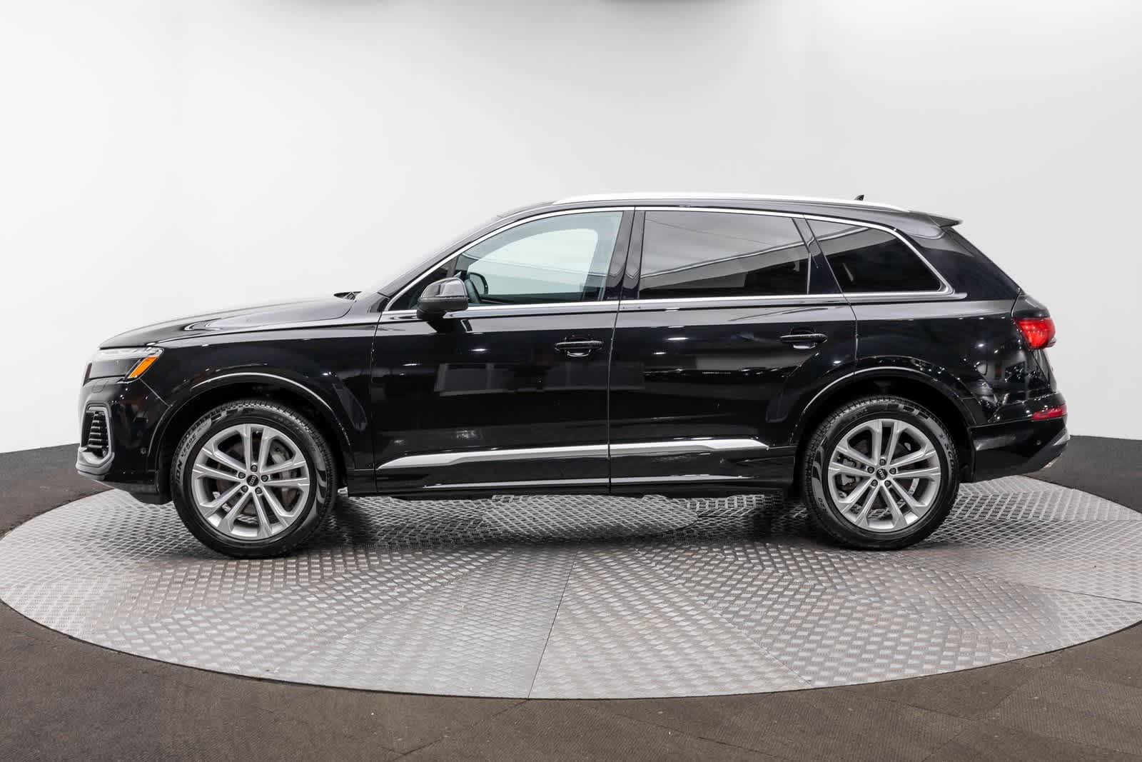 2025 Audi Q7 Premium Plus
