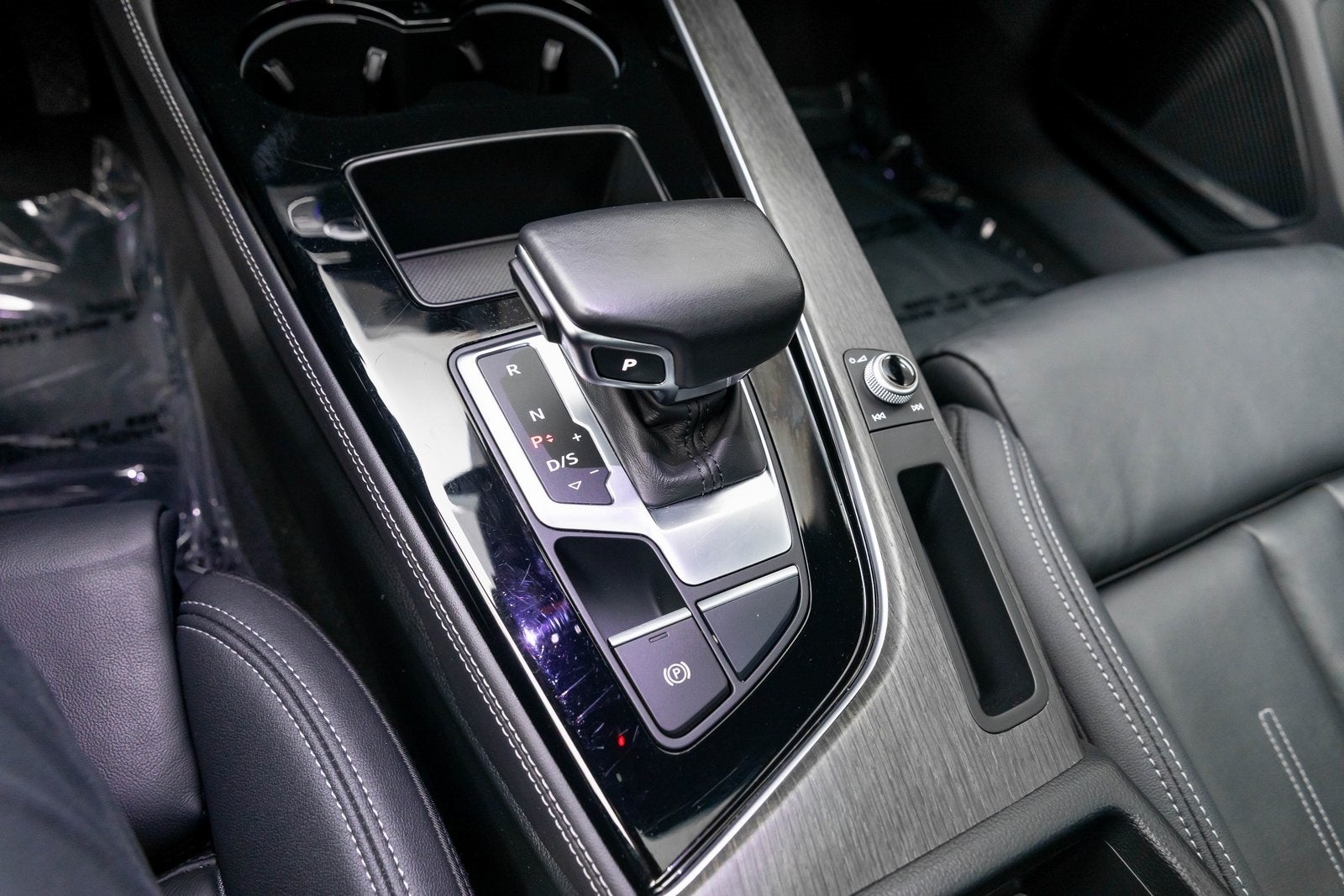 2024 Audi A4 S line Premium Plus