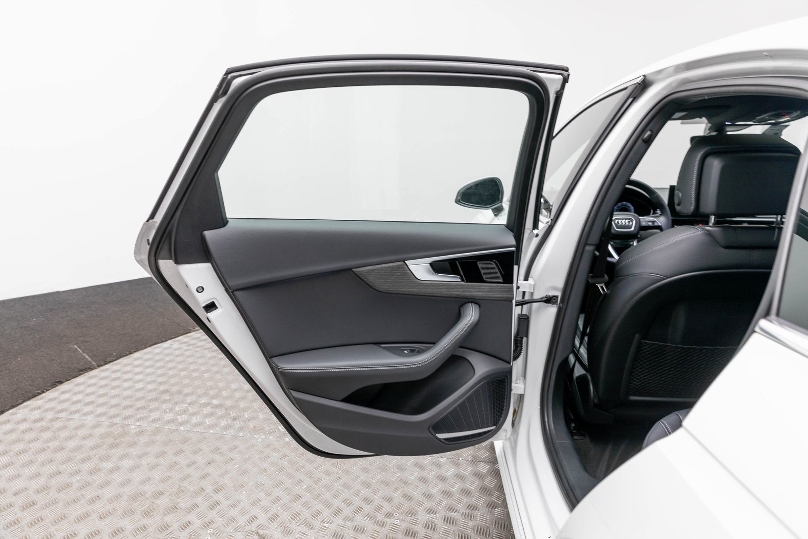 2024 Audi A4 S line Premium Plus