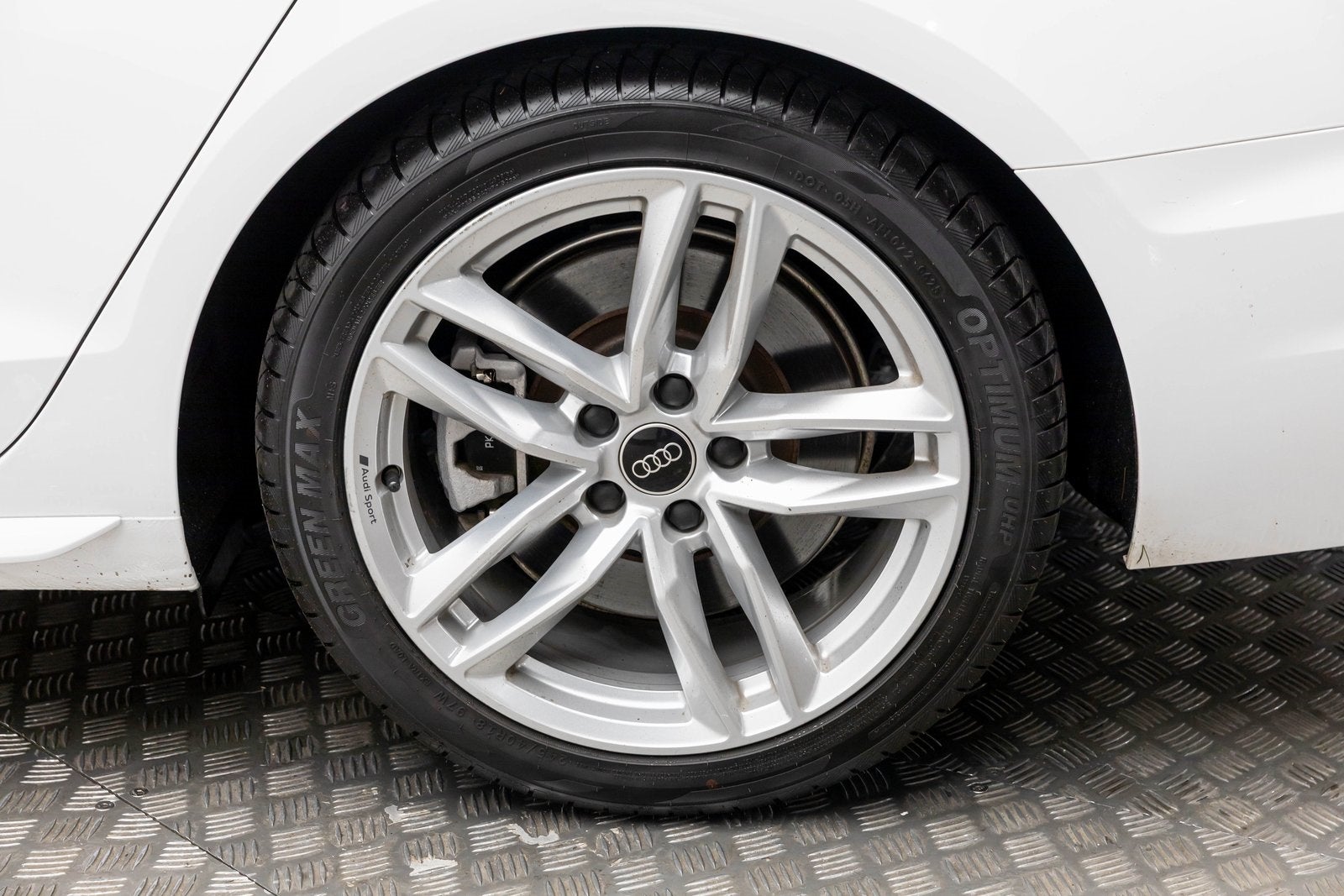 2024 Audi A4 S line Premium Plus