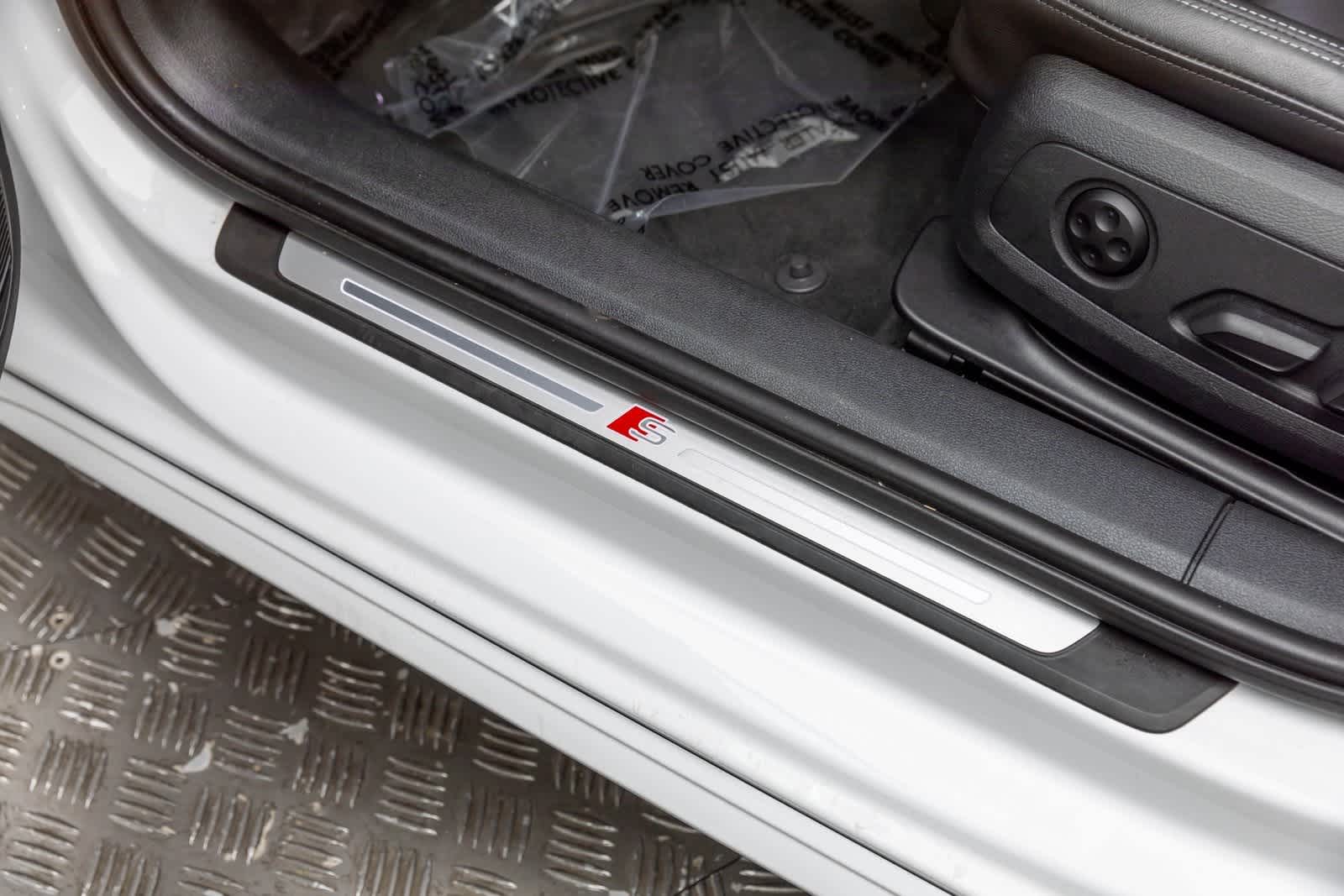 2024 Audi A4 S line Premium Plus