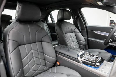 2024 BMW 7 Series 760i xDrive