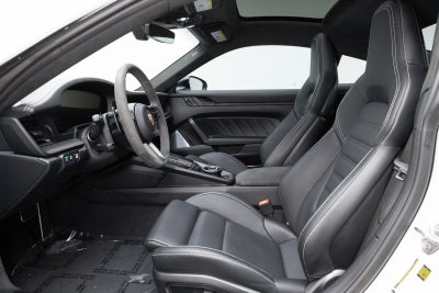 2025 Porsche 911 Carrera 4 GTS