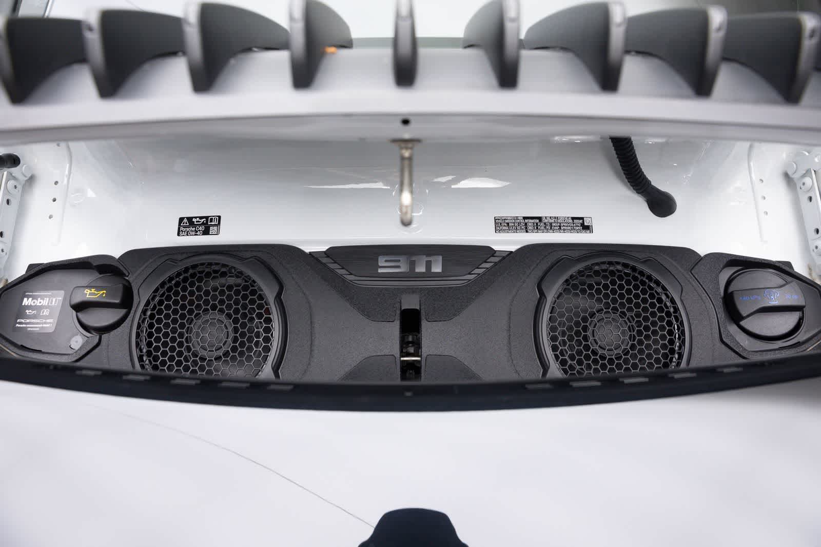 2025 Porsche 911 Carrera 4 GTS