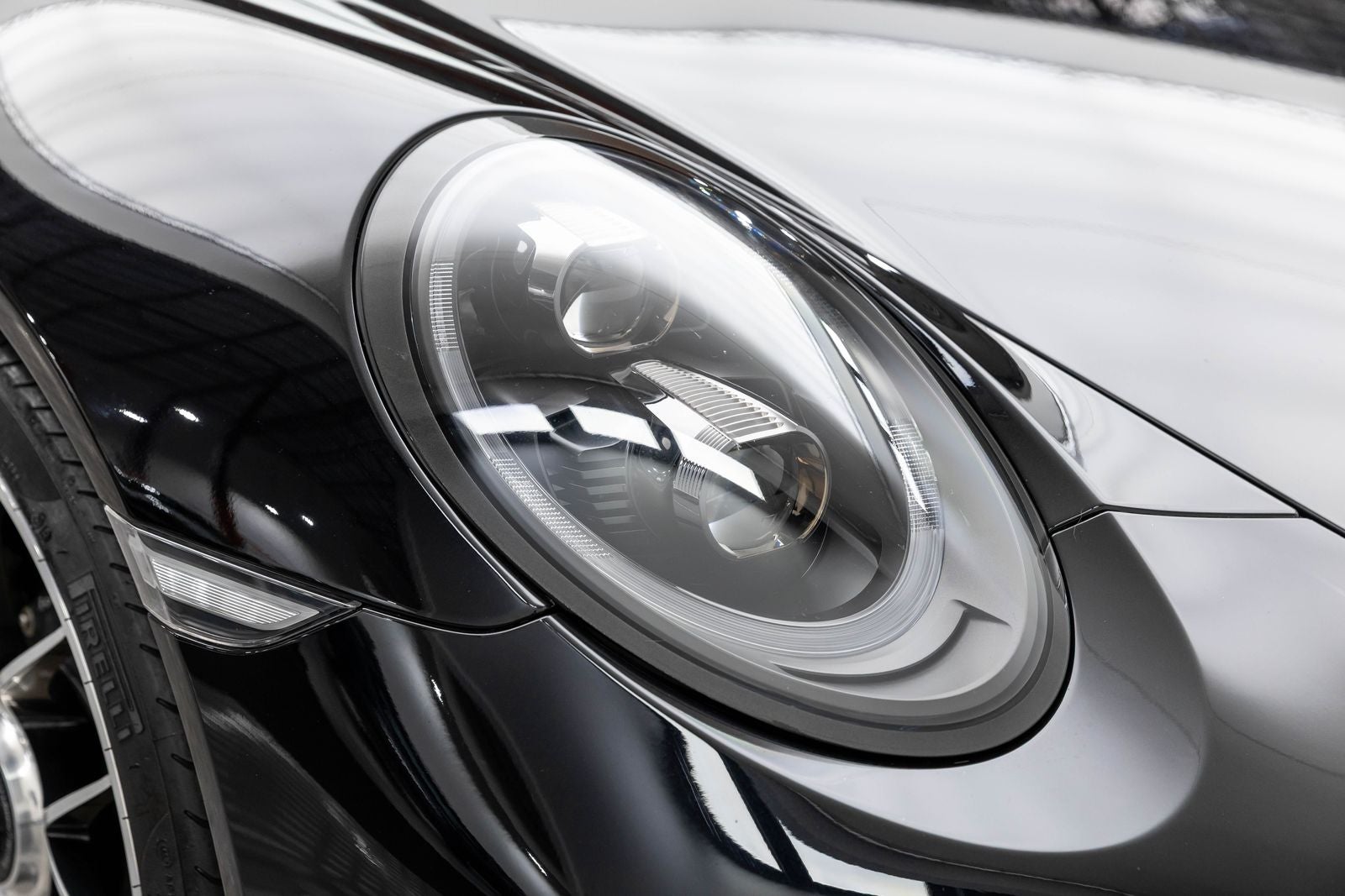 2019 Porsche 911 Turbo S