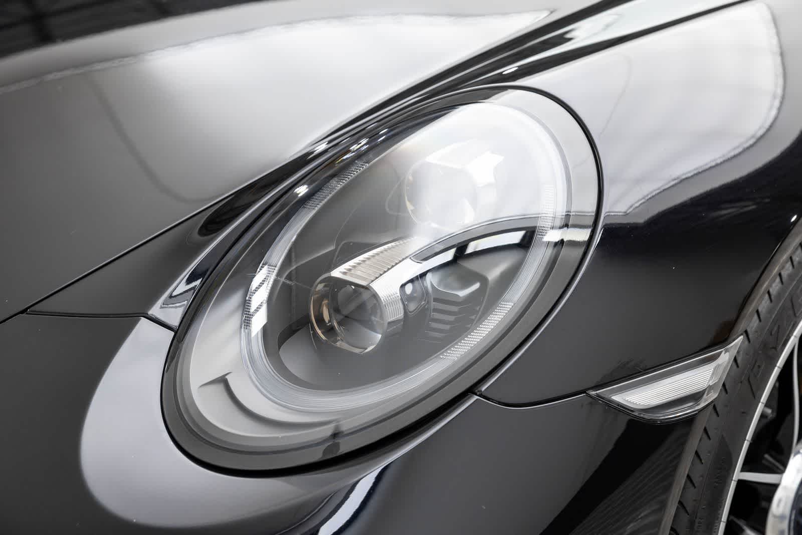 2019 Porsche 911 Turbo S