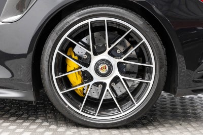 2019 Porsche 911 Turbo S