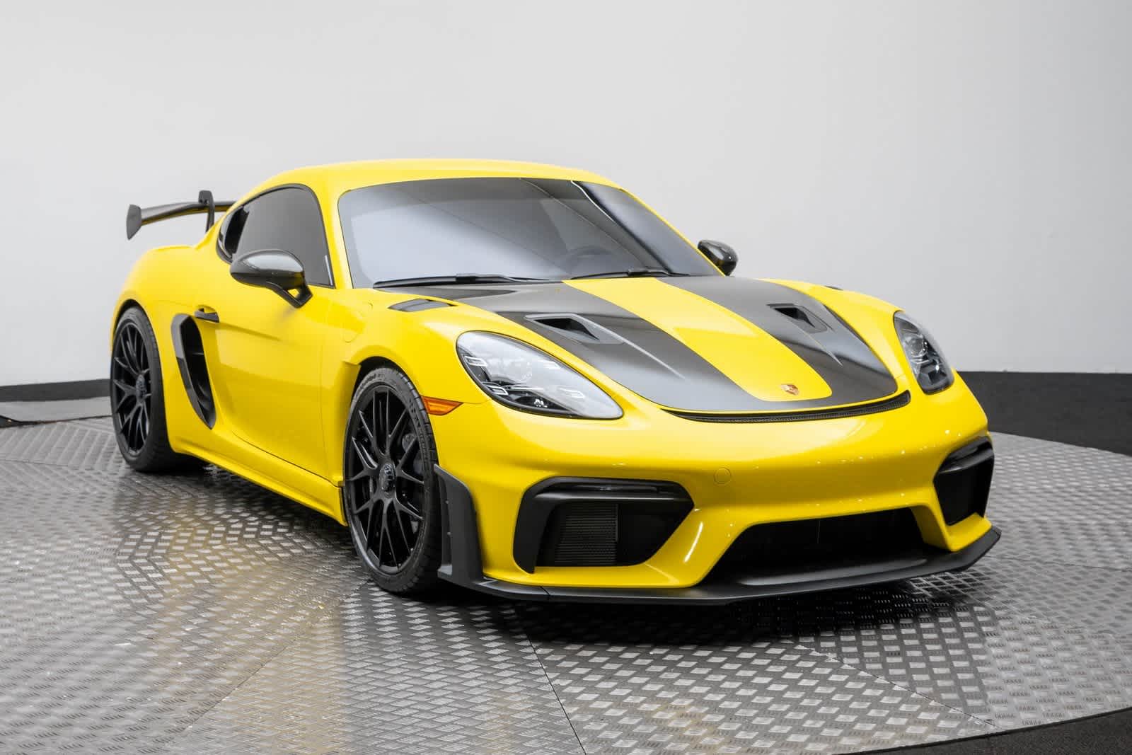 2024 Porsche 718 Cayman GT4 RS