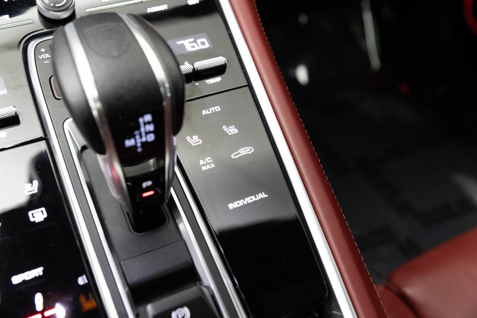 2023 Porsche Panamera 4